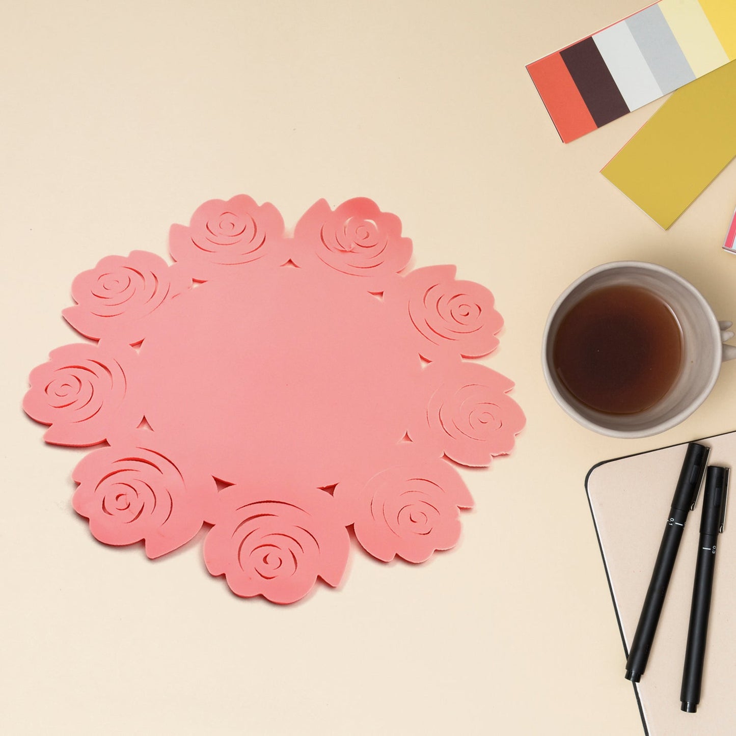 Kitchen Gadget Accessories Plate Cup Mat Rose, Simple Circular Coasters for Kitchen Cafe Restaurant, Place mats for Dining Table, Coasters, Tabletop Protection, Anti-Scald Easy to clean (1 Pc)